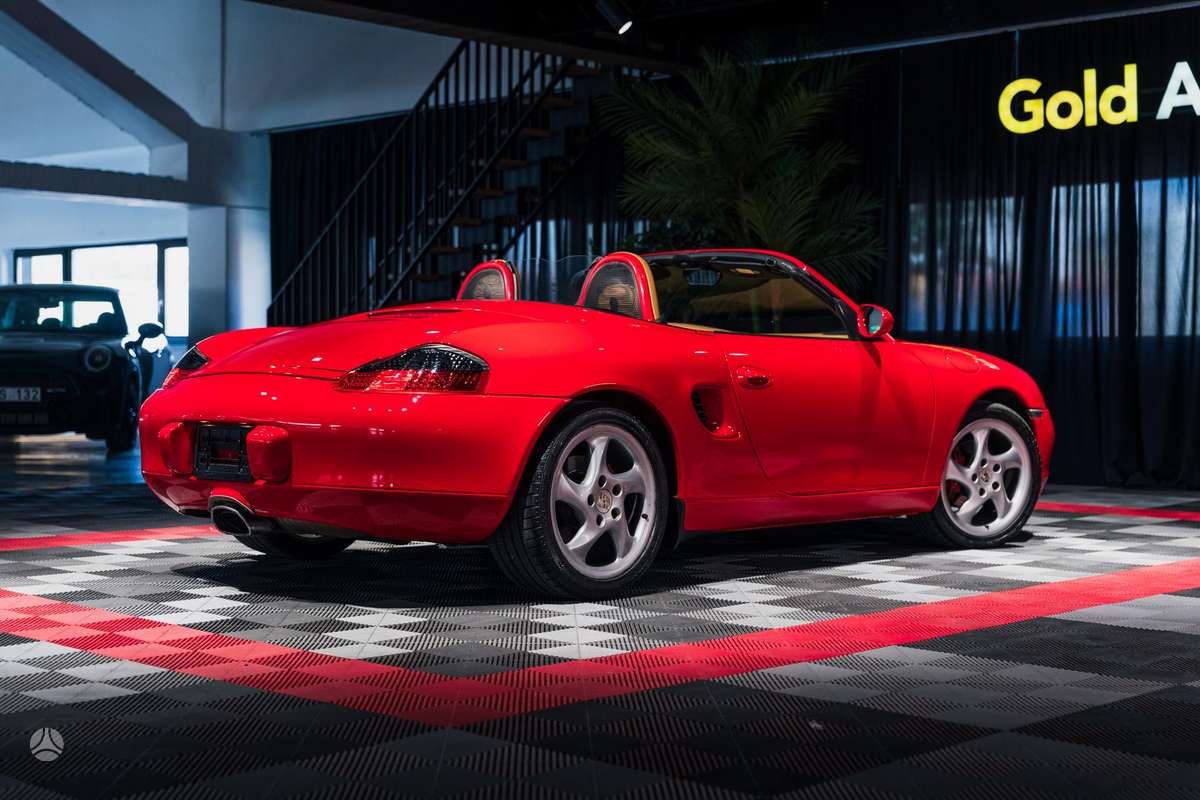 Porsche Boxster - 10