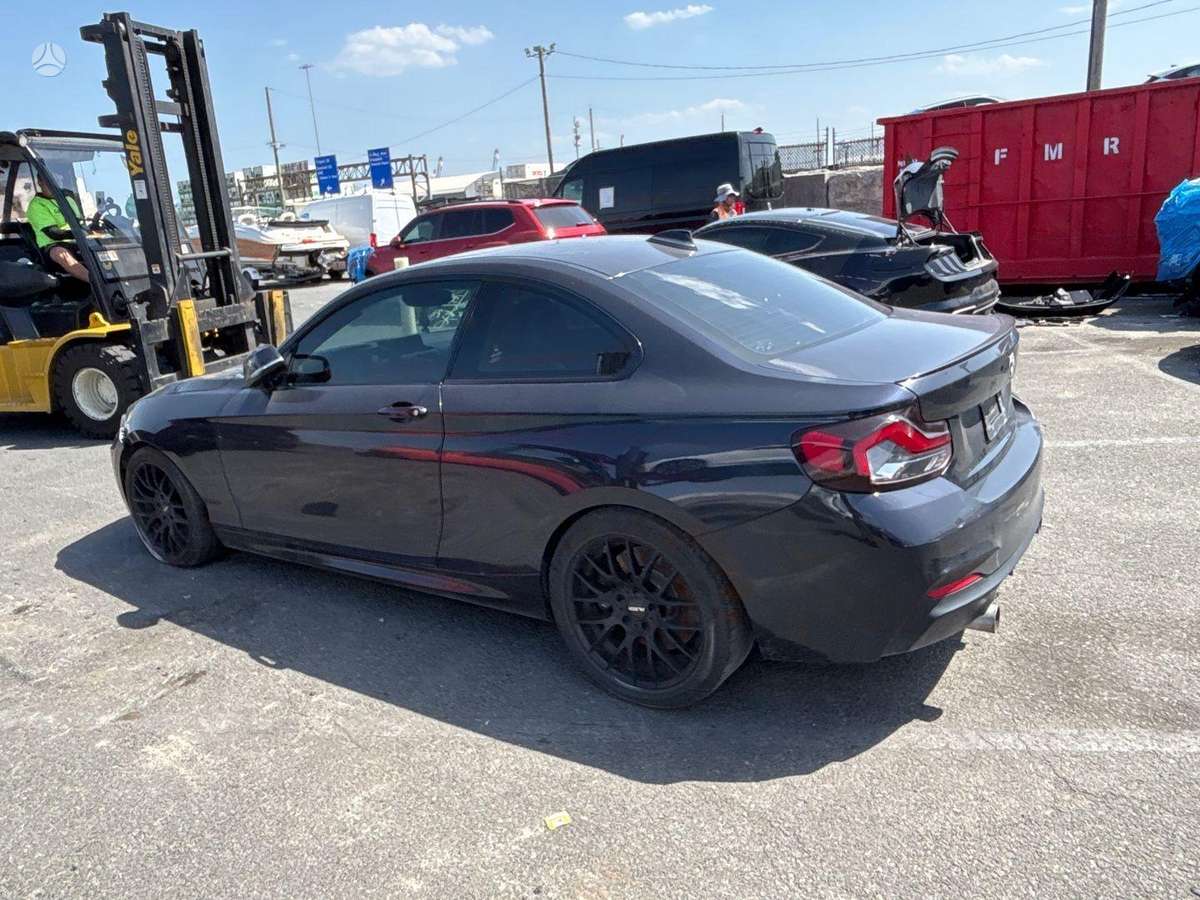 BMW M235 rezerves daļās