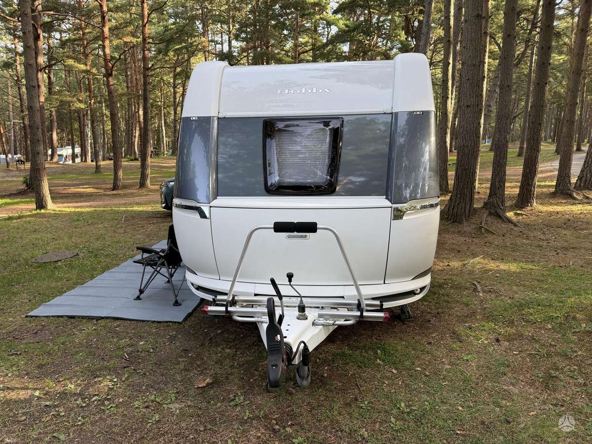 Hobby 540 UFE, prikabinami nameliai