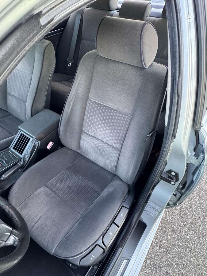 BMW 525, 2.5 l., Седан