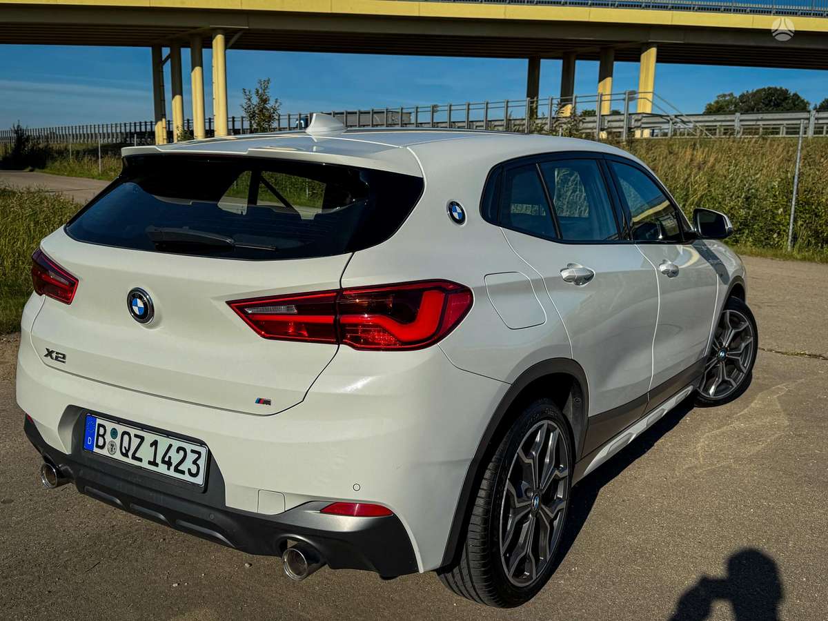 BMW X2, 2.0 l., off-road / crossover