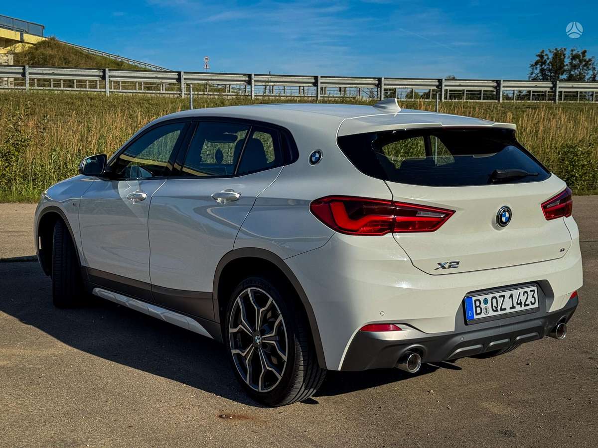 BMW X2, 2.0 l., off-road / crossover