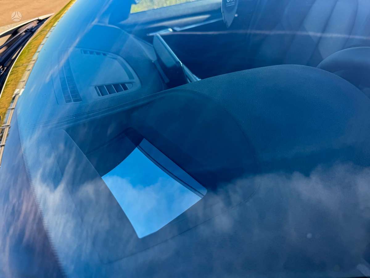 BMW X2, 2.0 l., off-road / crossover