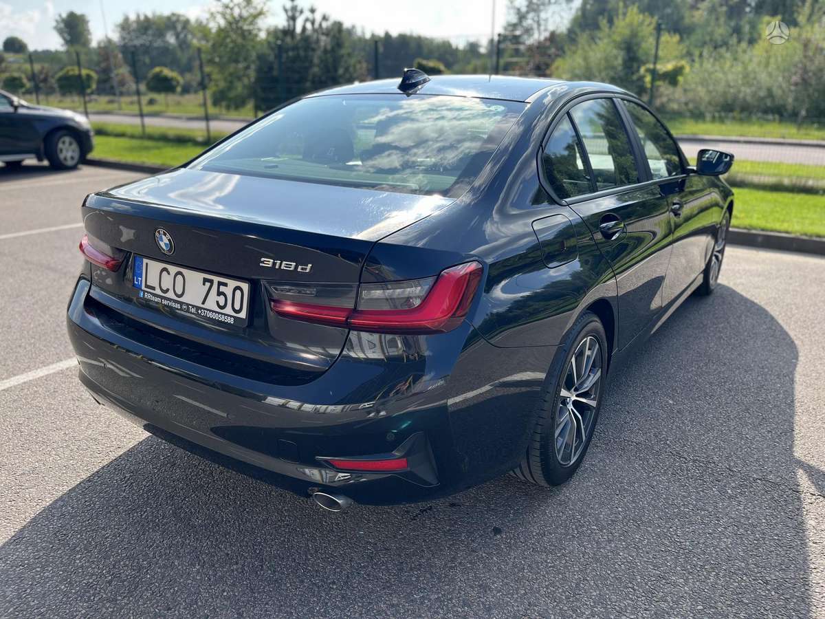 BMW 318, 2.0 l., Седан