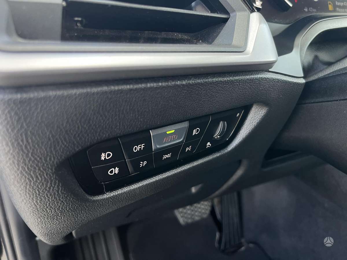 BMW 318, 2.0 l., Седан