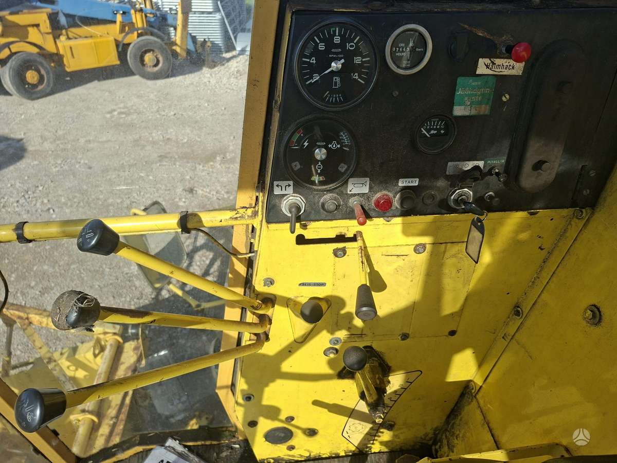 New Holland 8030, комбайны