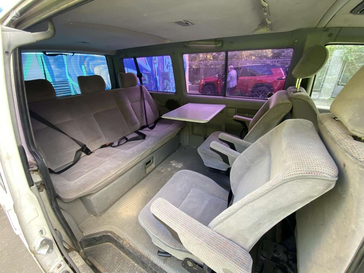 Volkswagen Transporter - 7