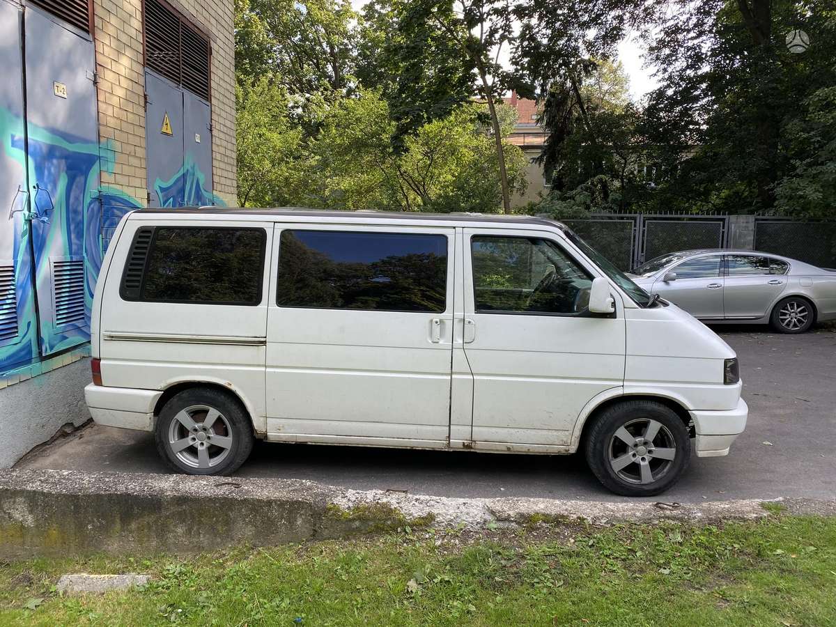 Volkswagen Transporter - 3