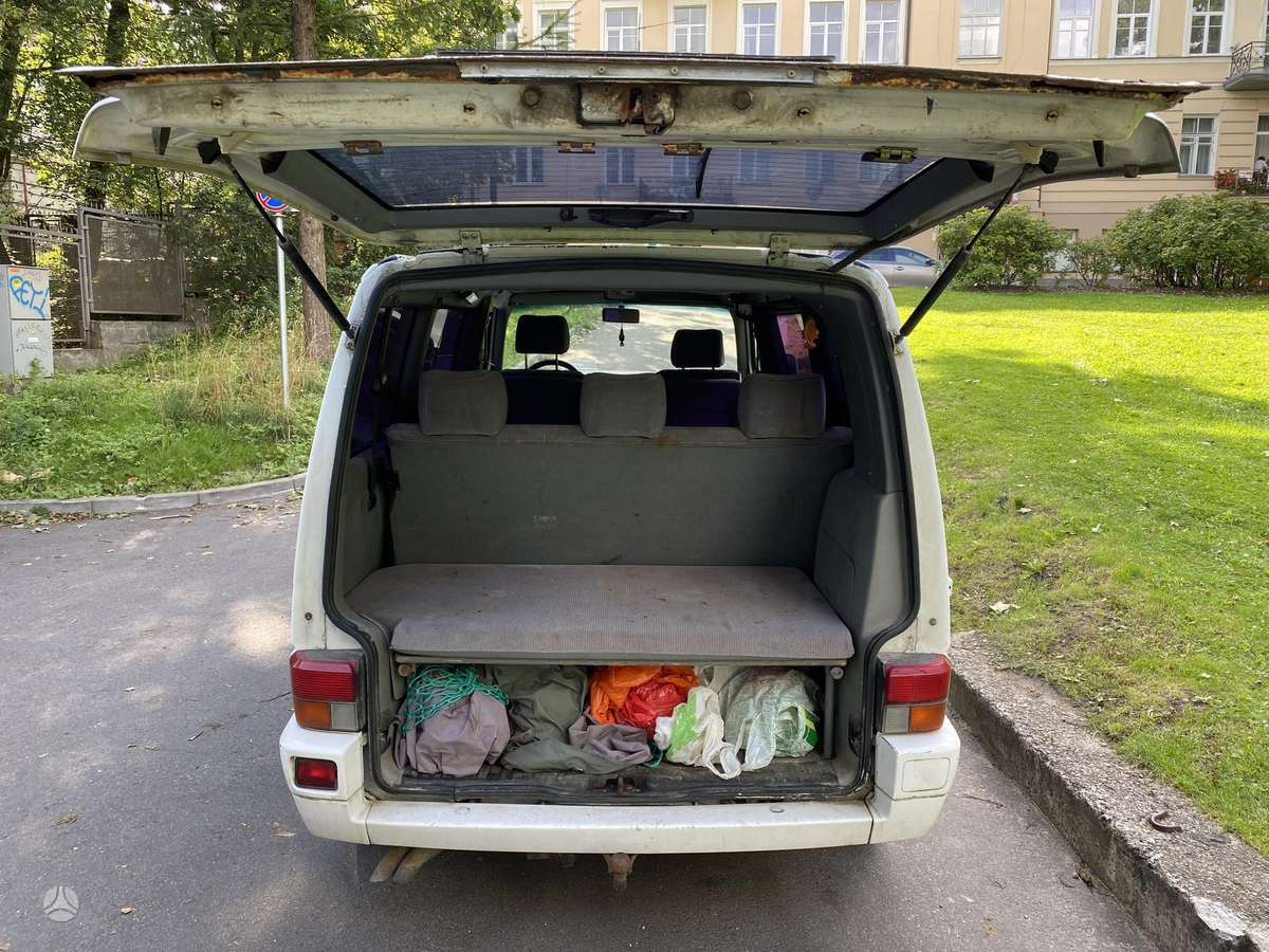 Volkswagen Transporter - 9