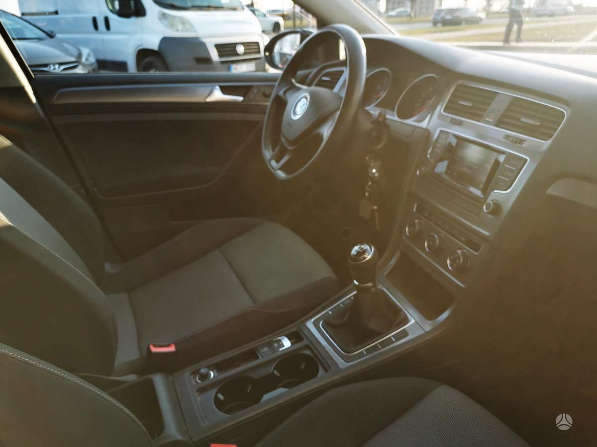 Volkswagen Golf, 1.2 l., Универсал