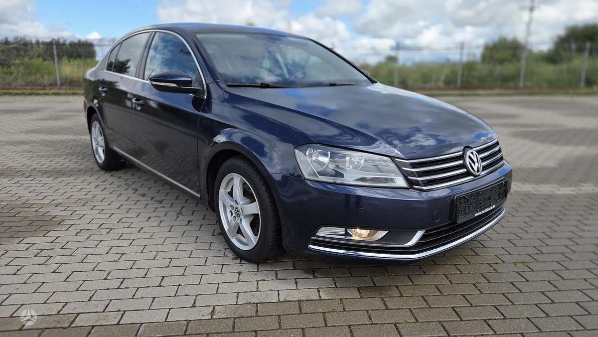 Volkswagen Passat - 2