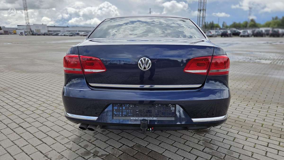 Volkswagen Passat - 5