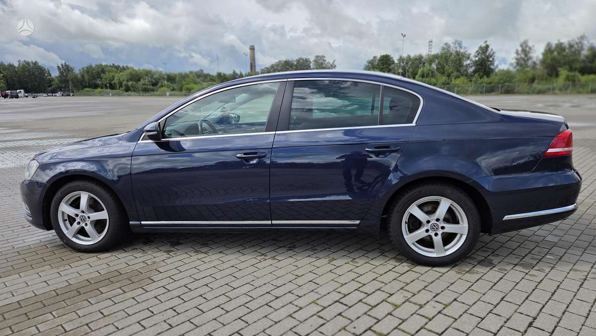 Volkswagen Passat - 10