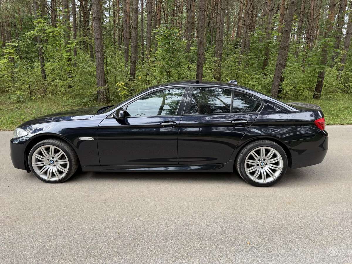 BMW 535, sedanas