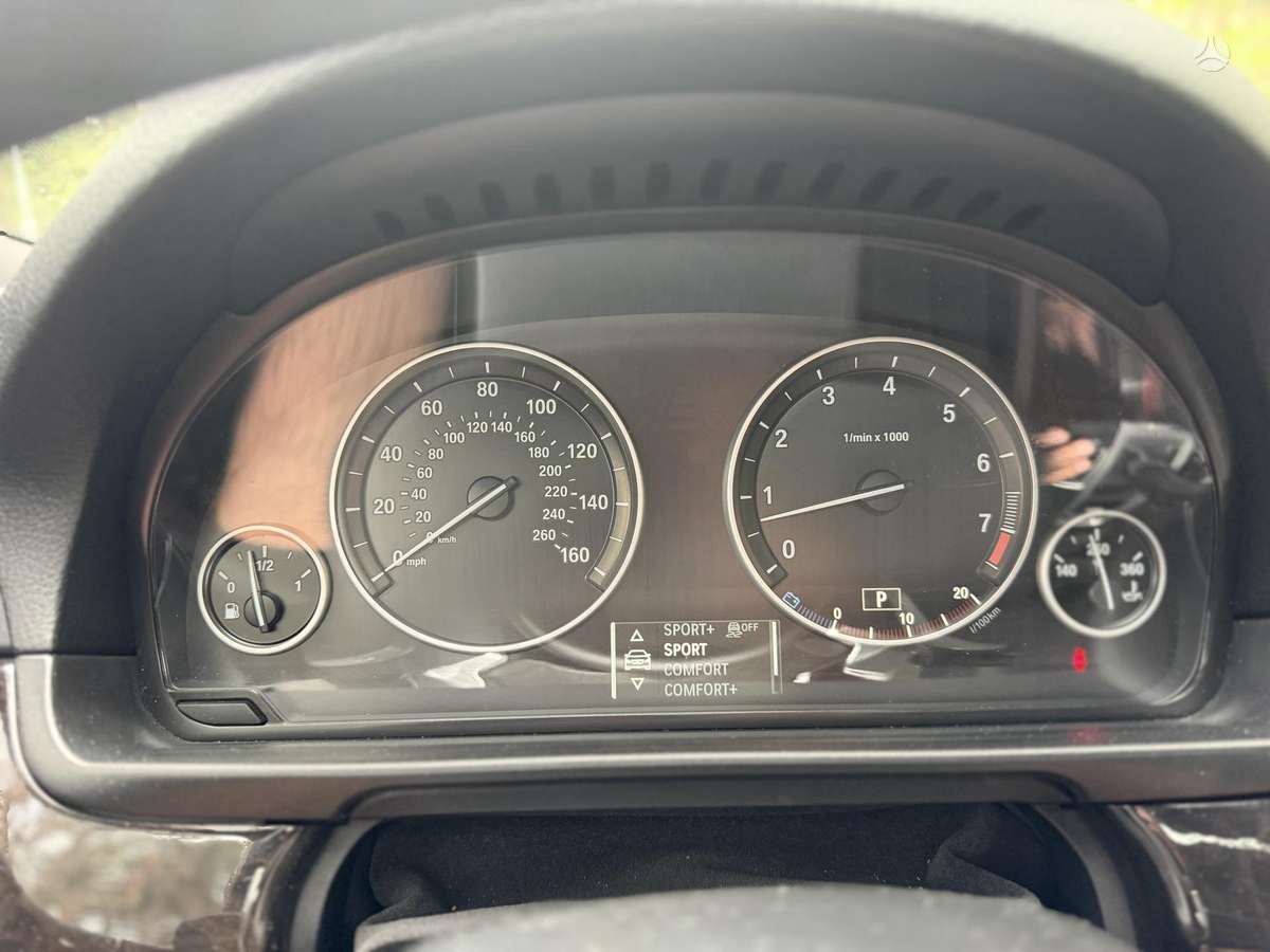 BMW 535, Седан