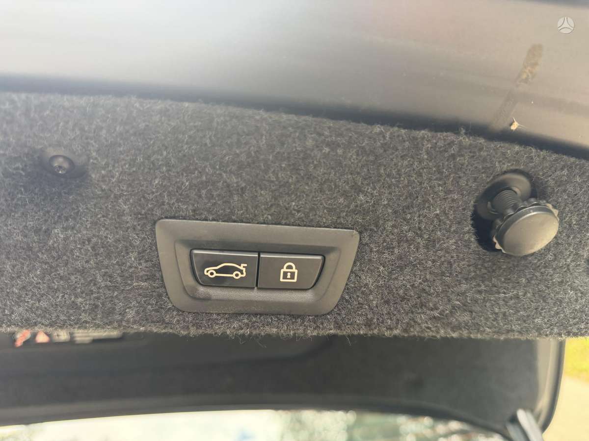BMW 535, saloon / sedan