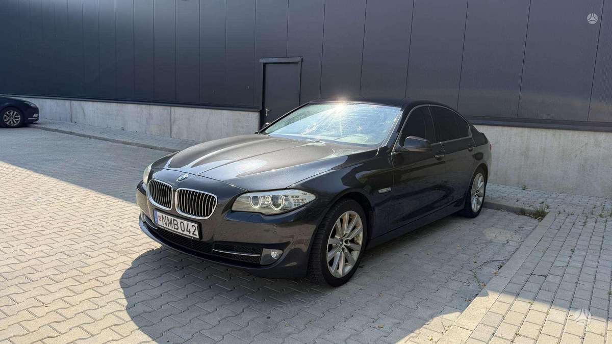 BMW 530, 3.0 l., Седан