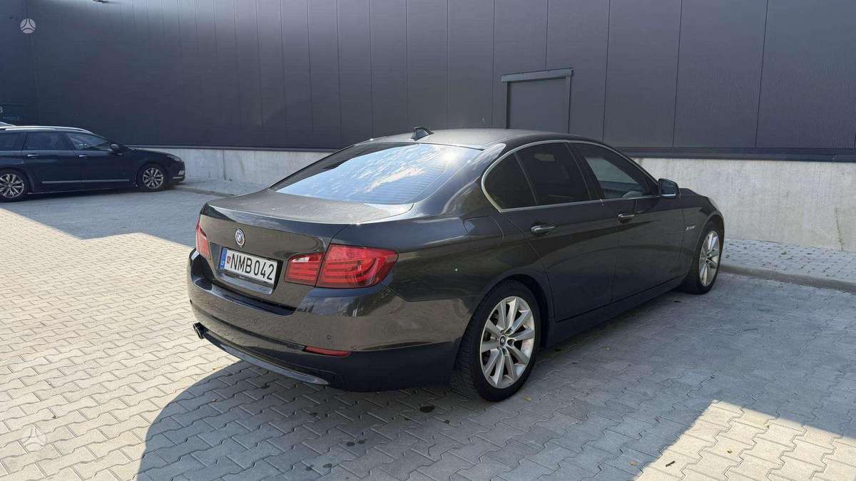 BMW 530, 3.0 l., Седан