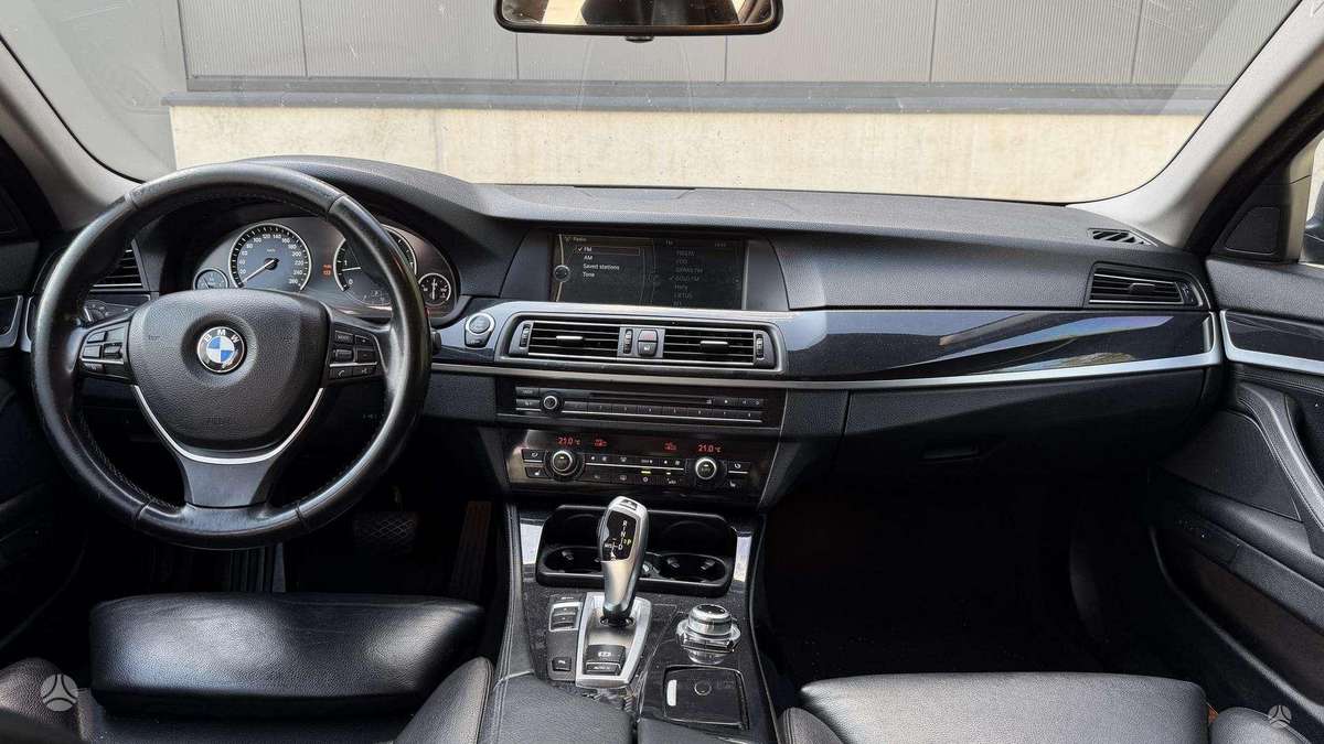 BMW 530, 3.0 l., Седан