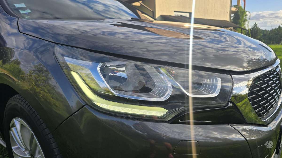 Citroen DS4, 1.6 l., hatchback