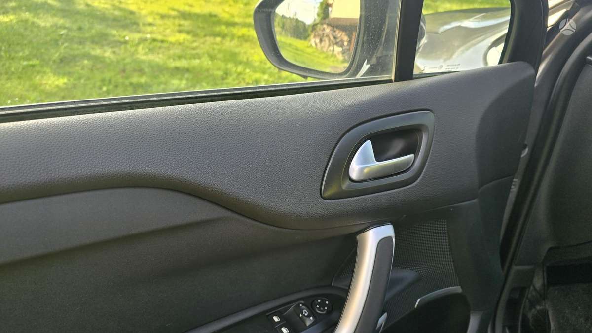 Citroen DS4, 1.6 l., hatchback
