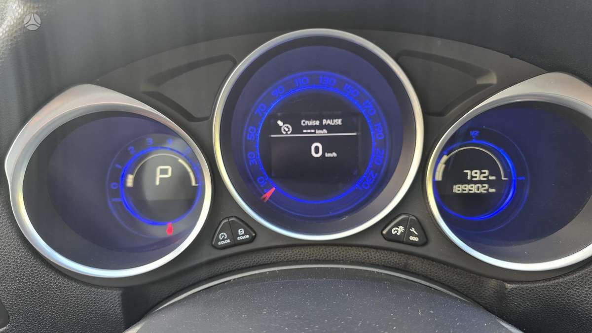 Citroen DS4, 1.6 l., hatchback