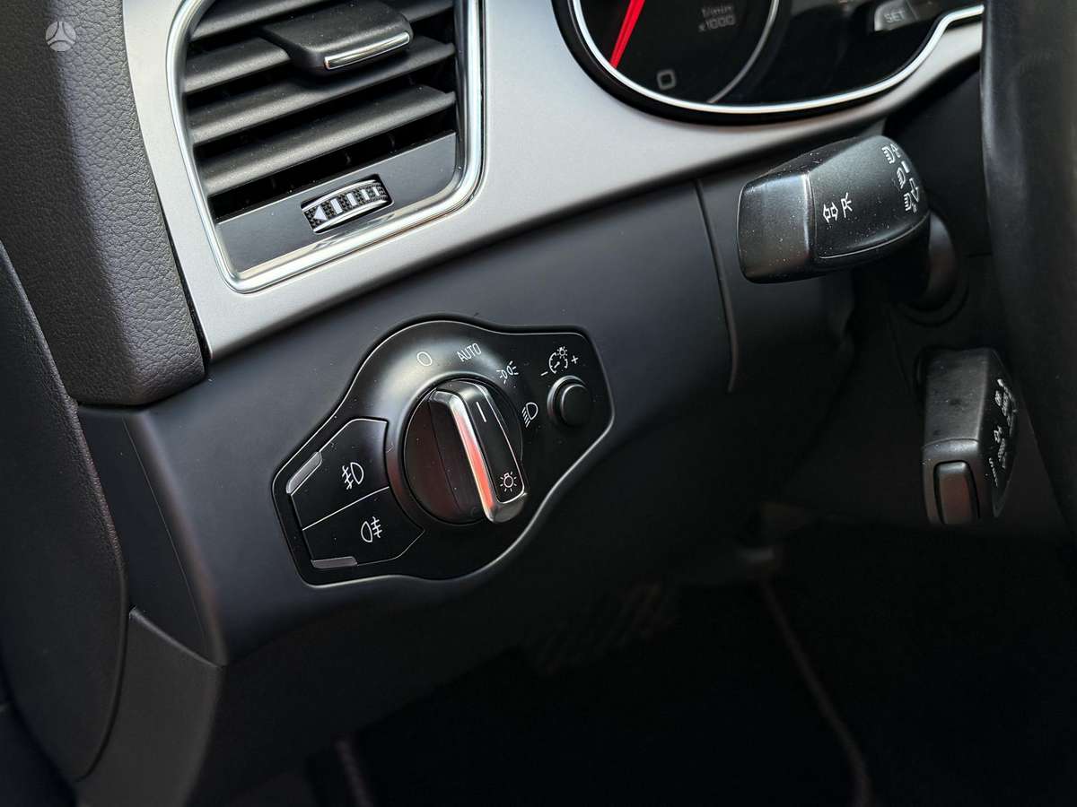 Audi A4, 2.0 l., Универсал