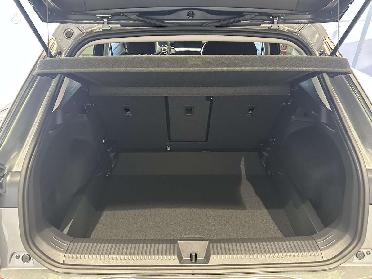 Volkswagen T-Roc - 7