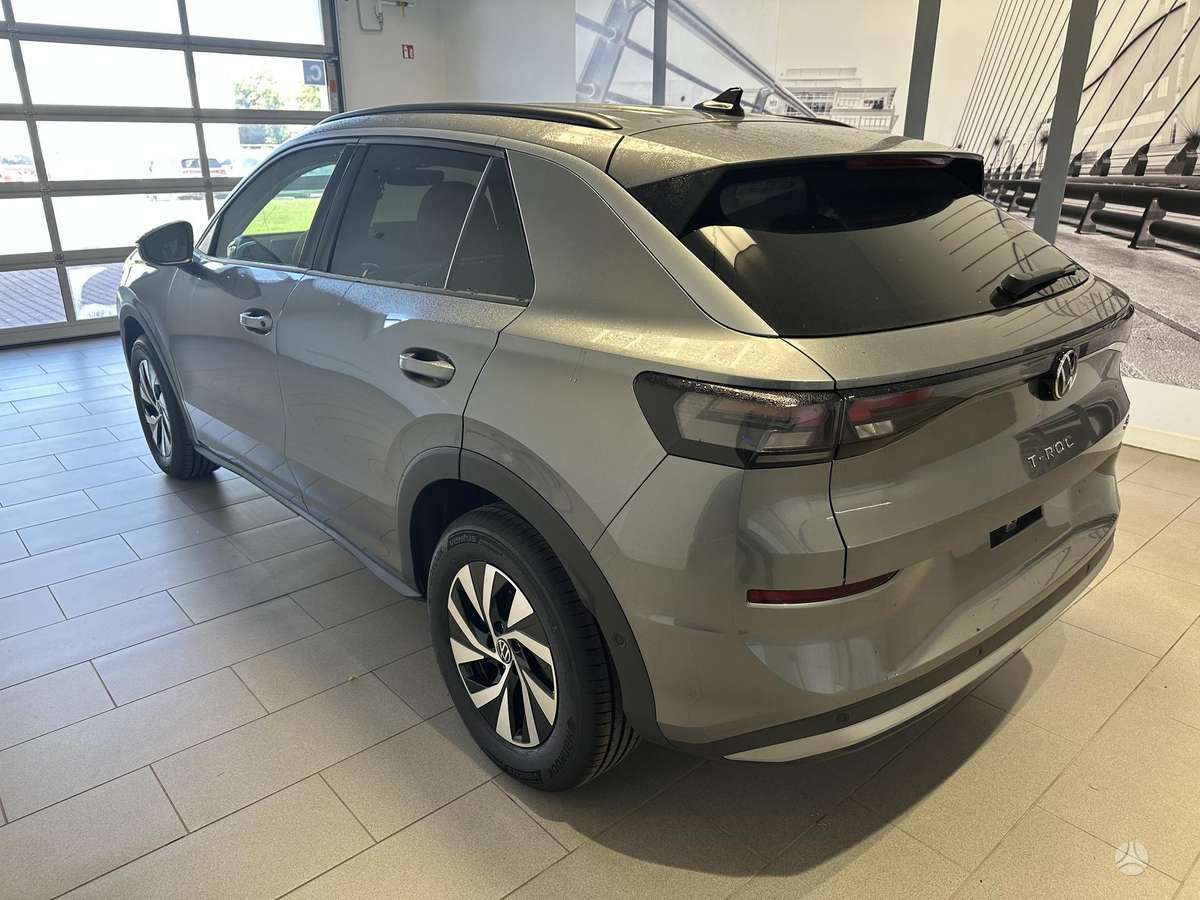 Volkswagen T-Roc - 9