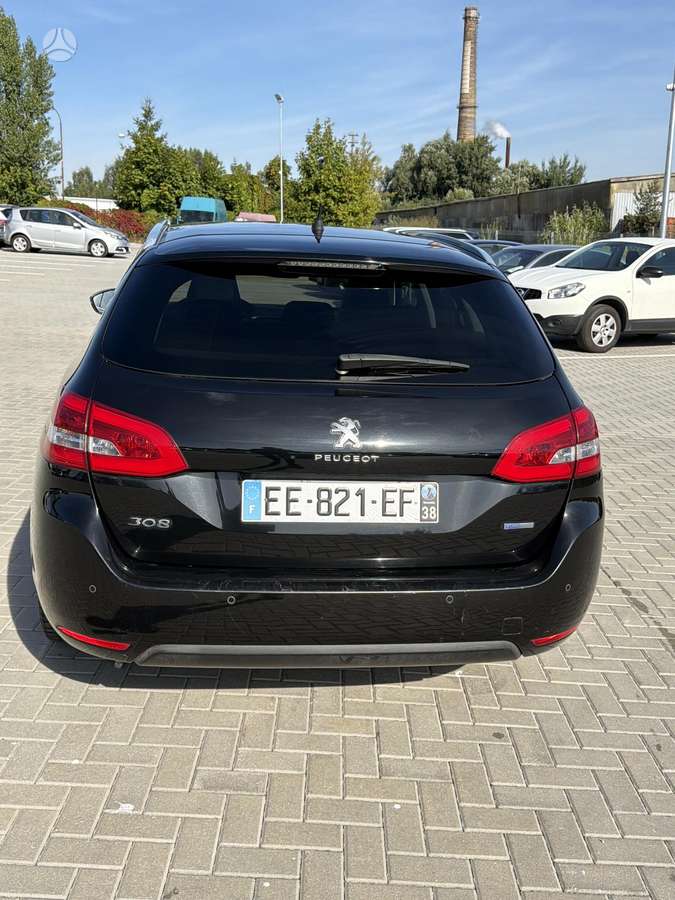 Peugeot 308, 1.2 l., Универсал