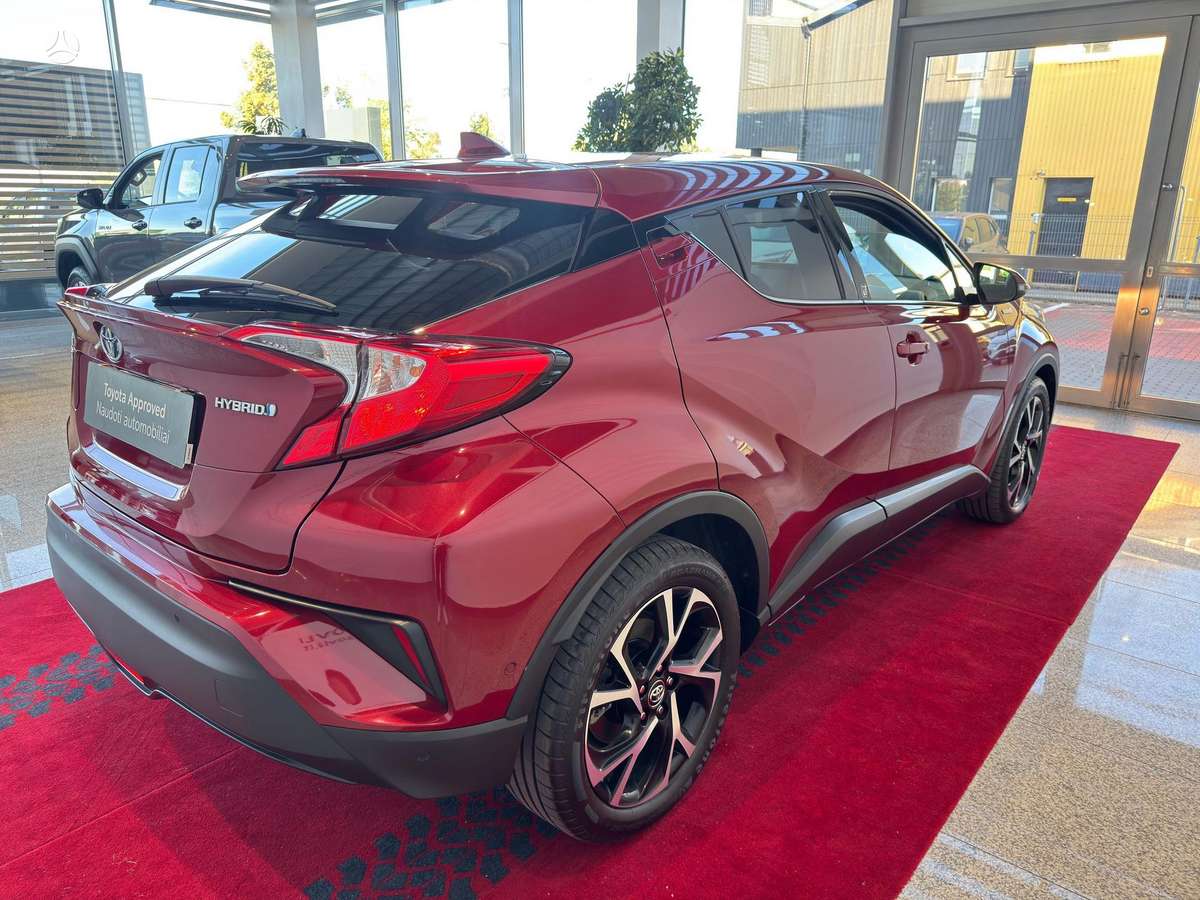 Toyota C-HR - 5