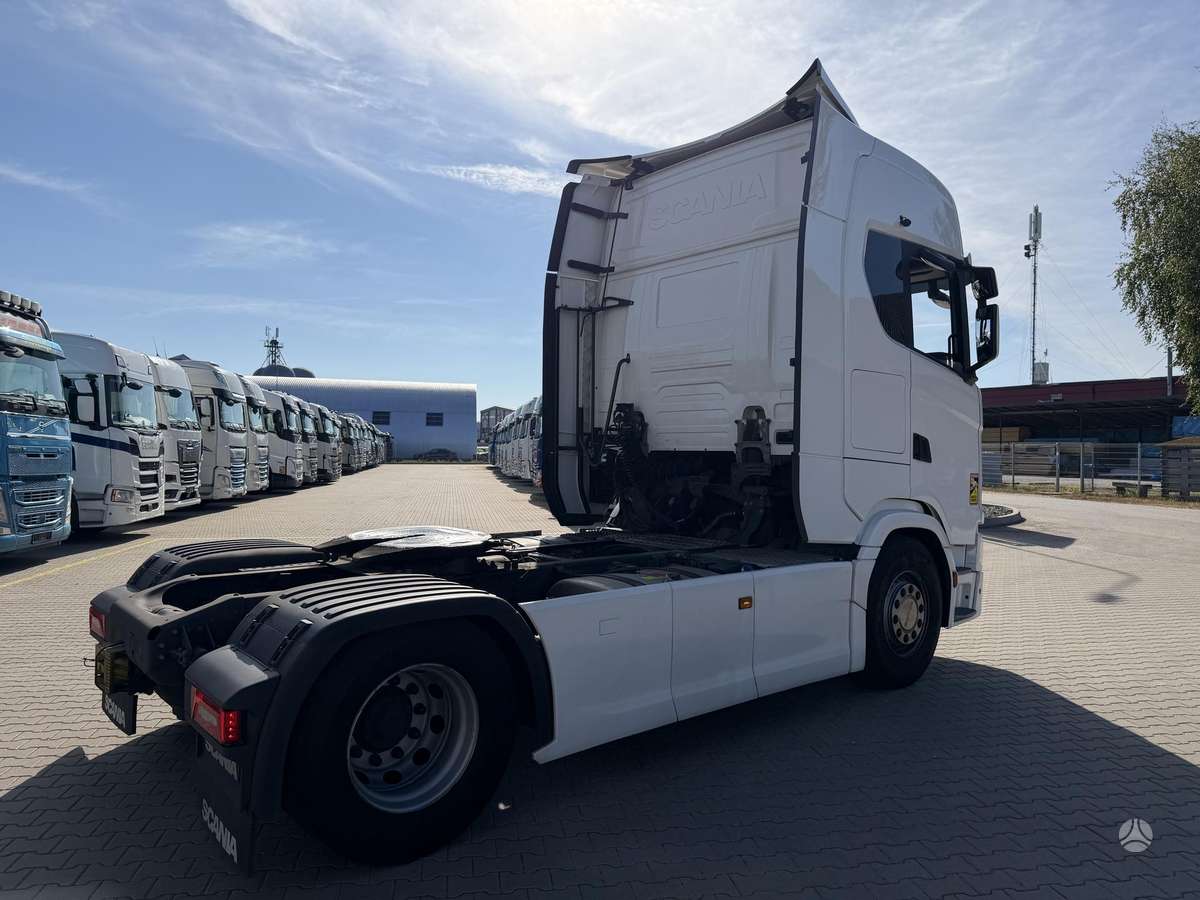 Scania S500 A4X2NA, double sleeper