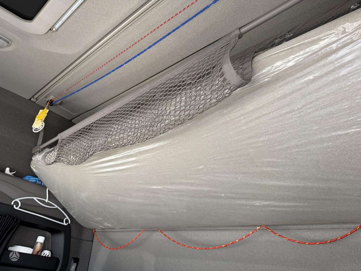 Scania S500 A4X2NA, double sleeper