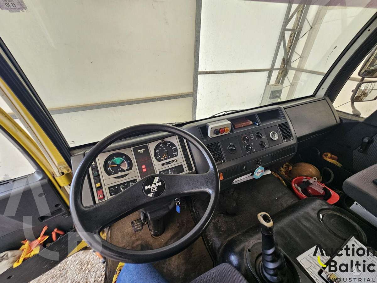 MAN L2000, автовышки