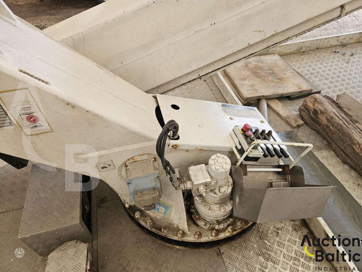 MAN L2000, boom lift