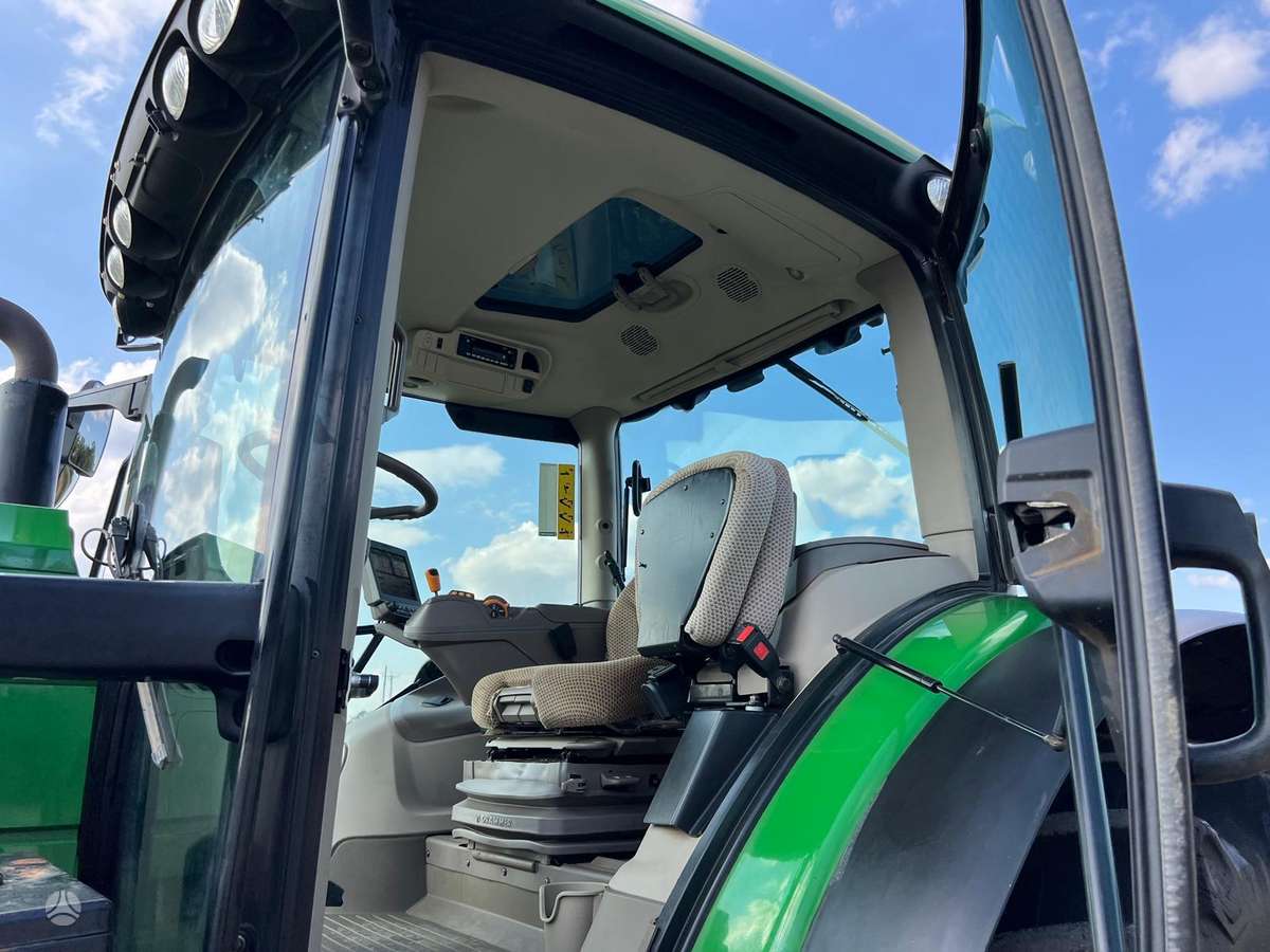 John Deere 6R 165, traktoriai