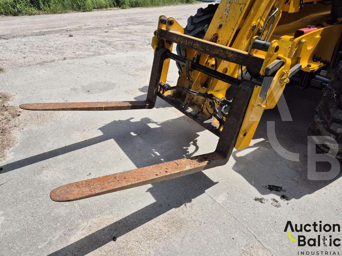 JCB 541-70, forklifts