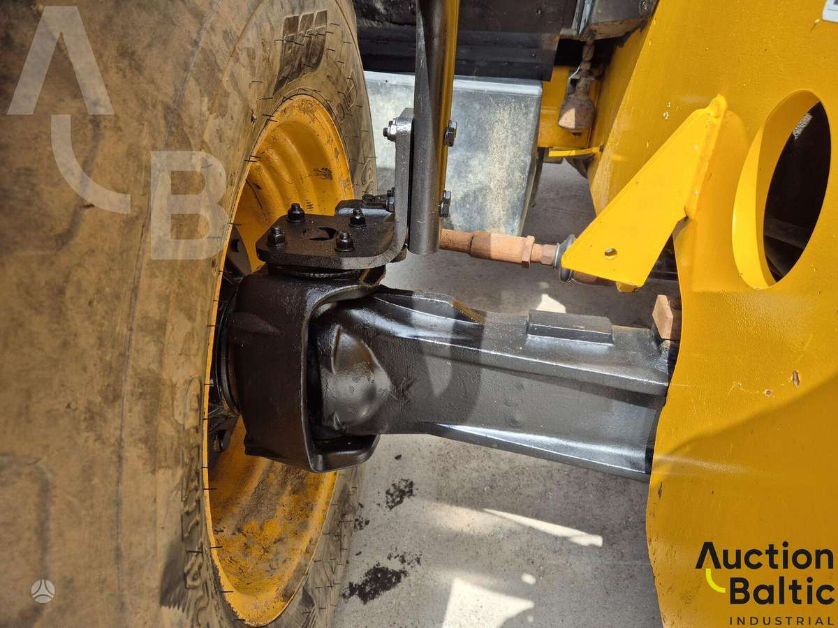 JCB 541-70, forklifts