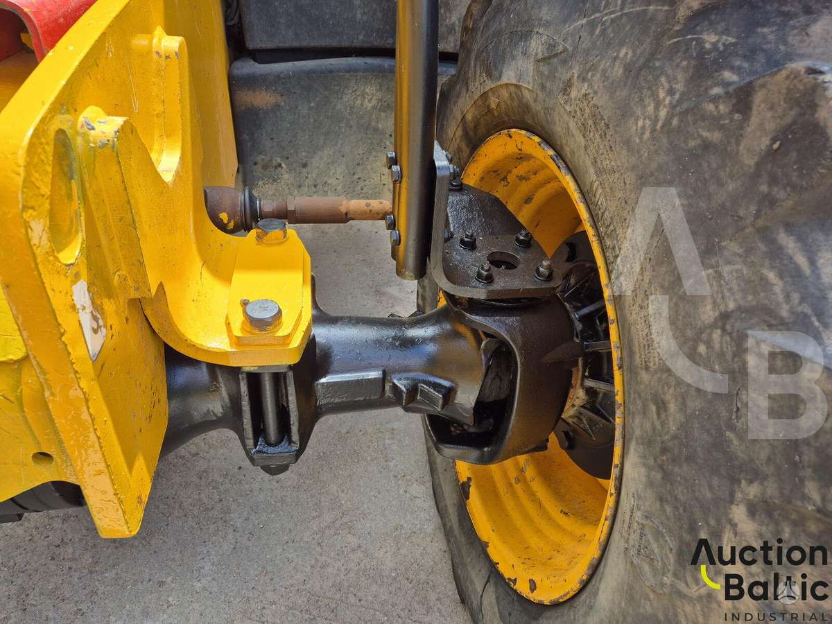 JCB 541-70, вилочные погрузчики