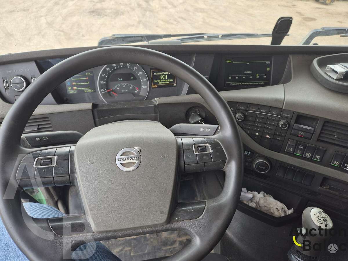 Volvo FH500, timber trucks
