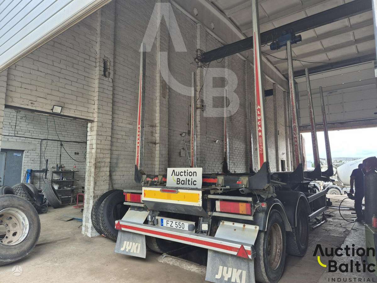 Volvo FH500, timber trucks