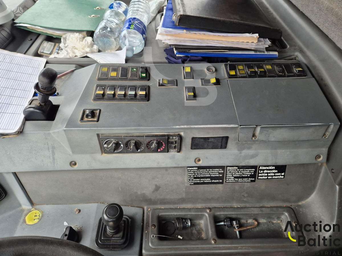 Grove GMK 3050, kranai
