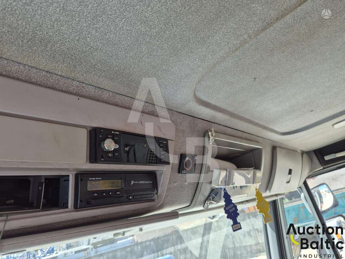 Iveco AD260T35, самосвалы