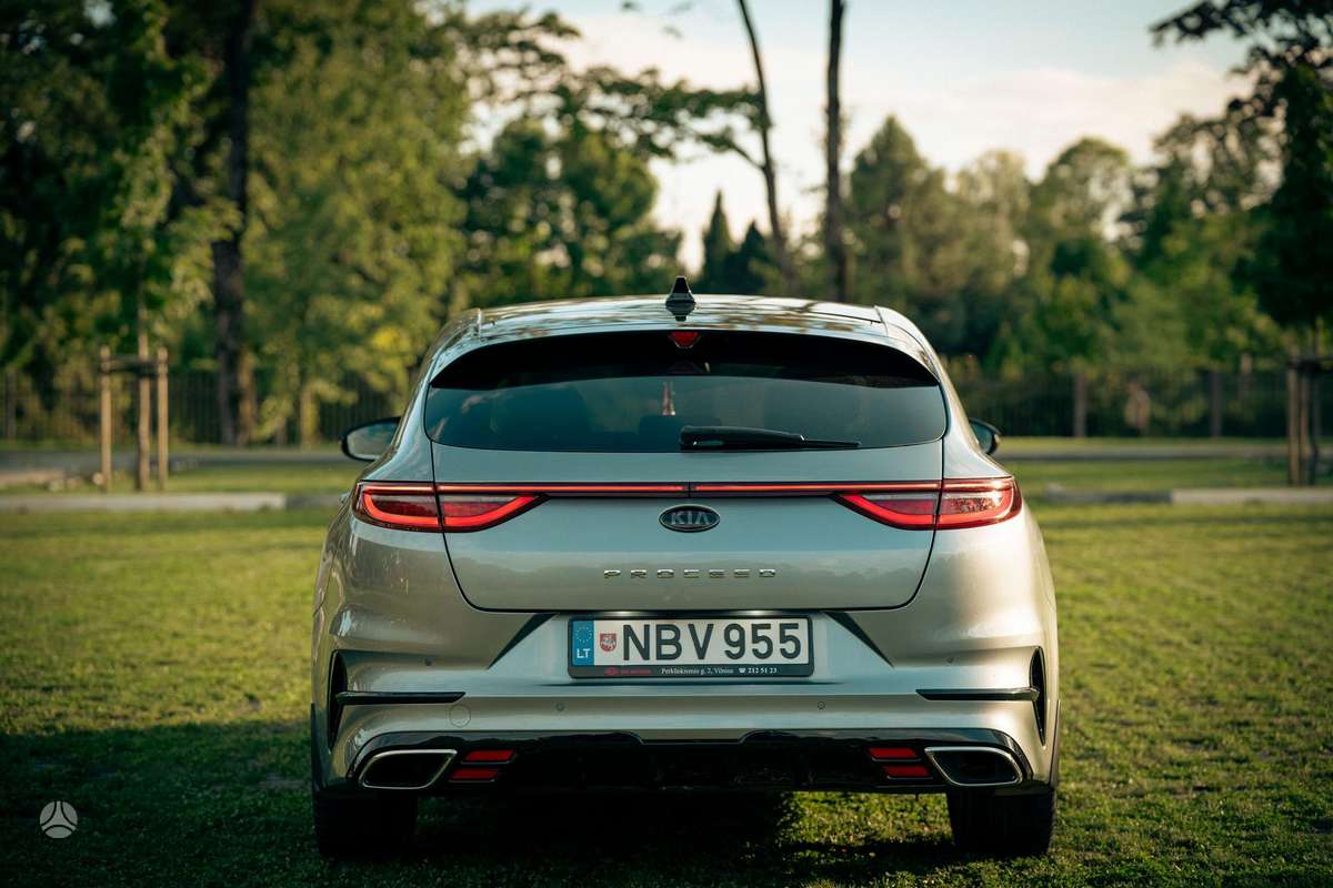 Kia ProCeed, 1.6 l., Хэтчбек
