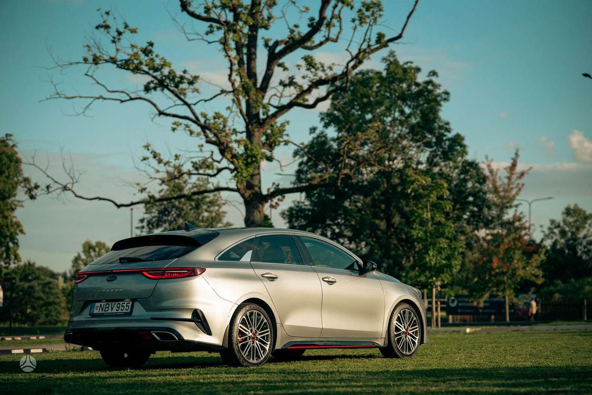 Kia ProCeed, 1.6 l., Хэтчбек