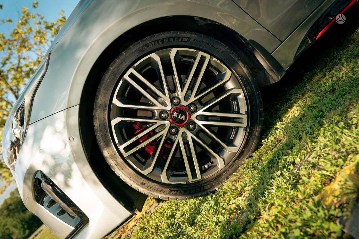 Kia ProCeed, 1.6 l., hatchback