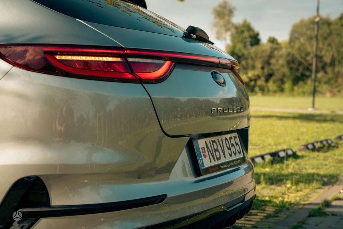 Kia ProCeed, 1.6 l., Хэтчбек