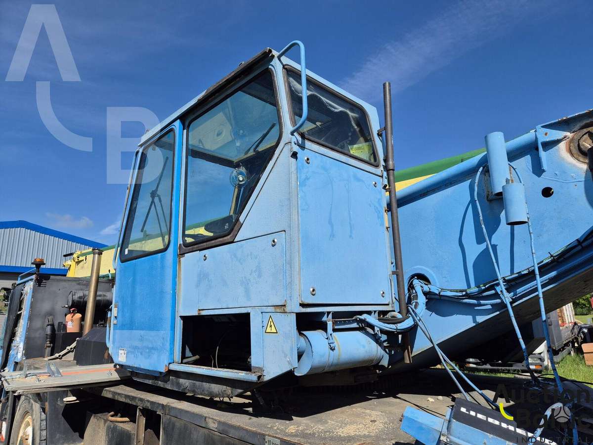 Liebherr LTM 1025, crane