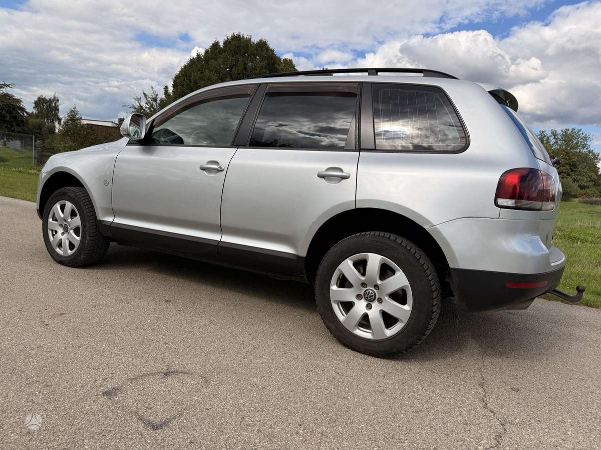 Volkswagen Touareg - 8