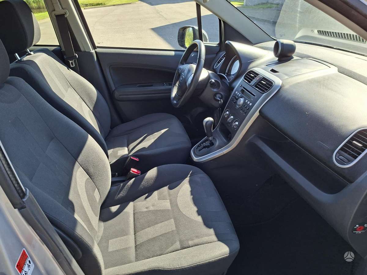 Opel Agila, 1.2 l., hatchback